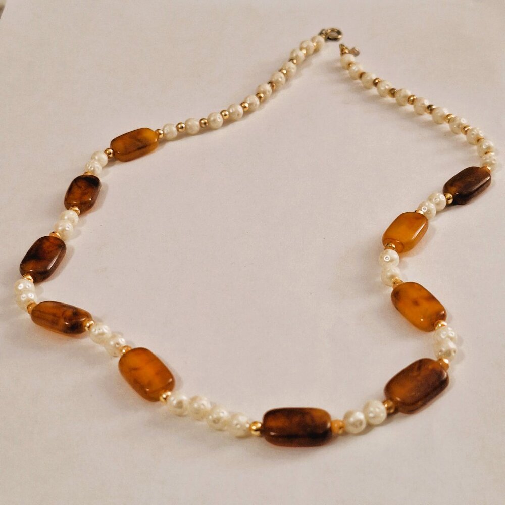 Vintage CELEBRITY GEMS Amber & Pearl Necklace
